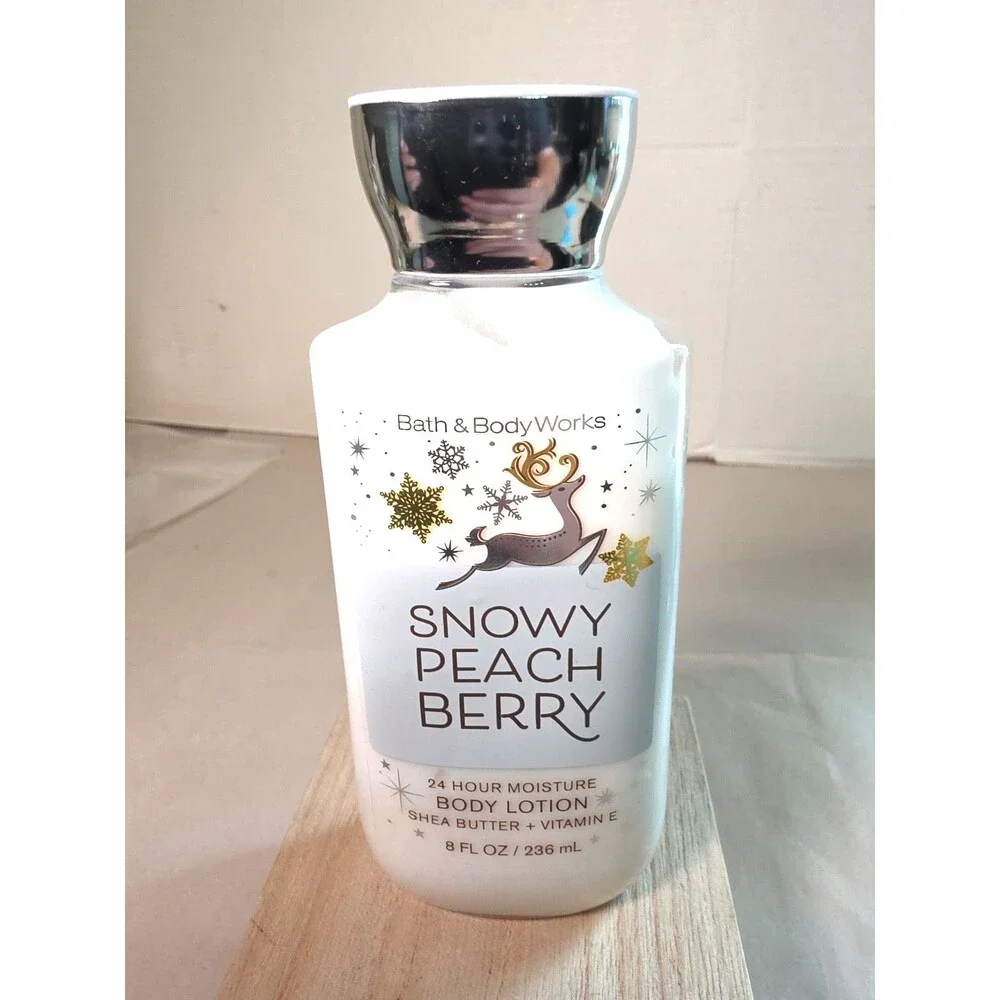 New Bath and & Body works Snowy Peach Berry Body Lotion 8oz